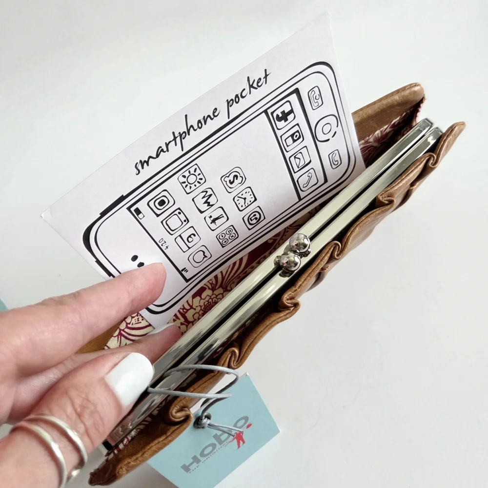 HOBO New Distressed Ruched Leather Tan/Brown Wallet Kisslock Clutch Phone Pocket - Picture 7 of 12